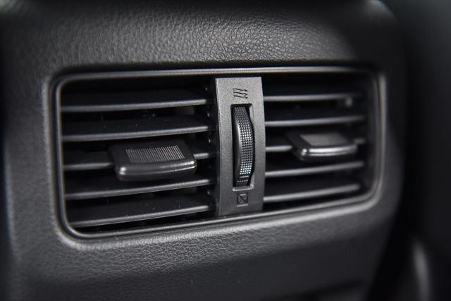 2025 Nissan Rogue Vehicle Photo in Ballwin, MO 63011