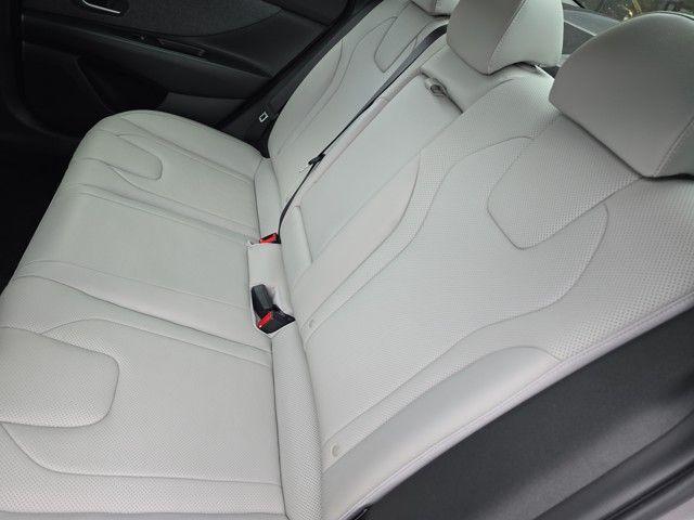 2023 Hyundai ELANTRA Vehicle Photo in Pleasant Hills, PA 15236