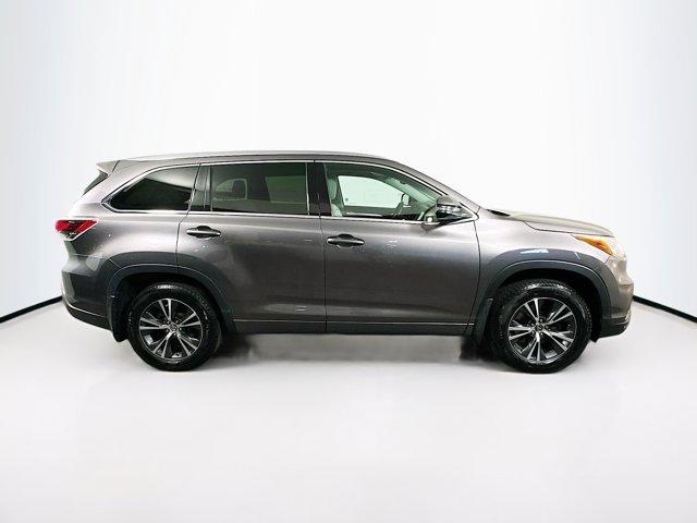 2016 Toyota Highlander Vehicle Photo in Flemington, NJ 08822