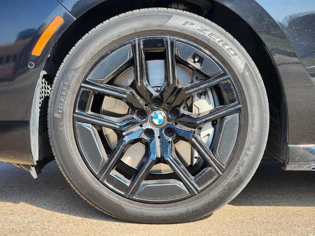 2023 BMW 760i xDrive Vehicle Photo in PLANO, TX 75024