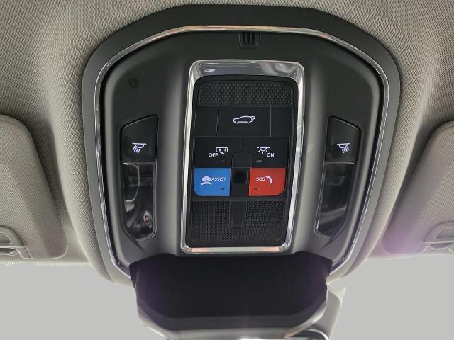 2023 Jeep Grand Cherokee L Vehicle Photo in Kaukauna, WI 54130