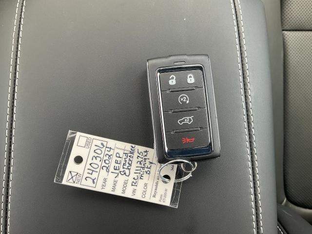 2024 Jeep Grand Cherokee 4xe Vehicle Photo in Kaukauna, WI 54130