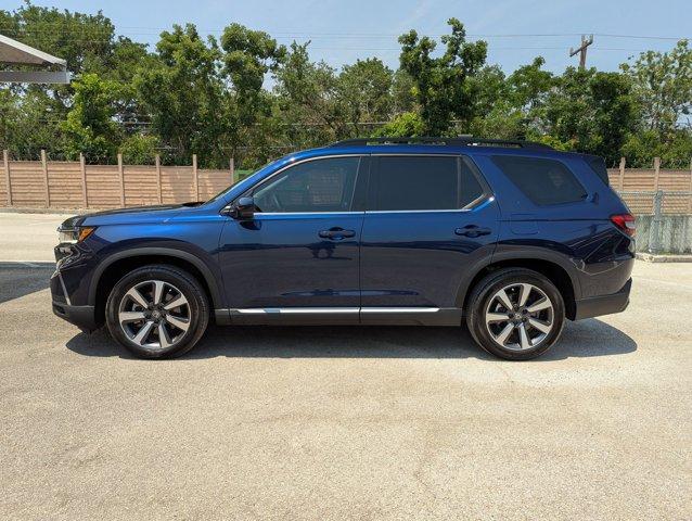 2025 Honda Pilot Vehicle Photo in San Antonio, TX 78230