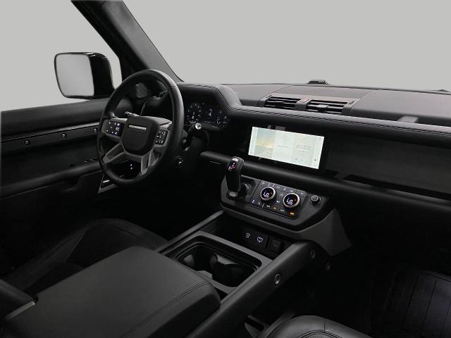 2024 Defender Vehicle Photo in Appleton, WI 54913
