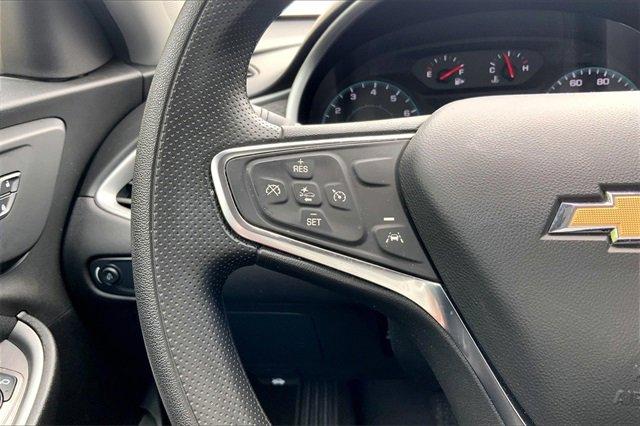 2025 Chevrolet Malibu Vehicle Photo in KANSAS CITY, MO 64114-4502