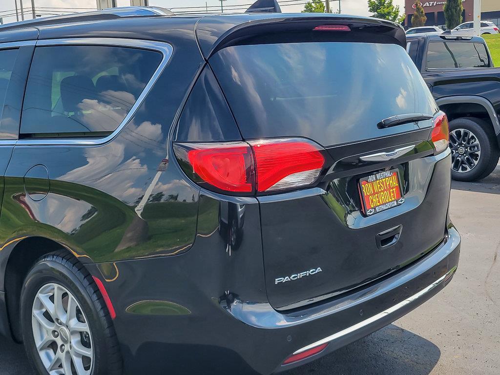 2020 Chrysler Pacifica Vehicle Photo in AURORA, IL 60503-9326