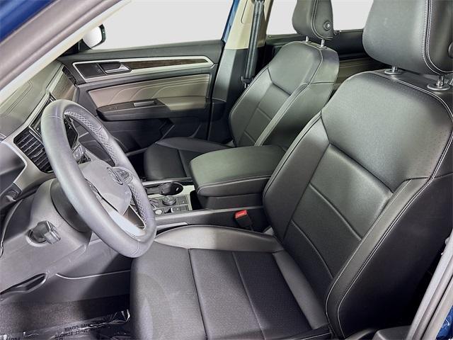 2023 Volkswagen Atlas Vehicle Photo in Puyallup, WA 98371