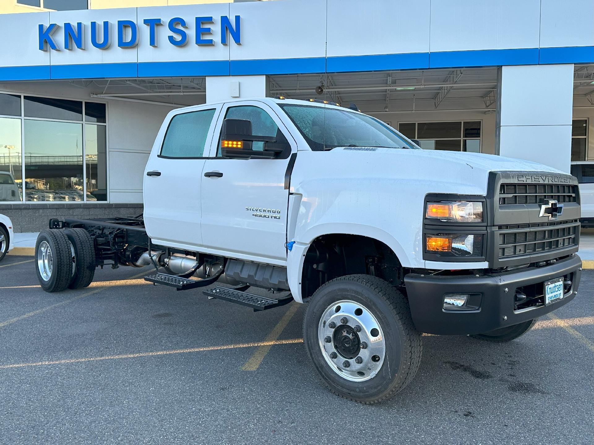 2024 Chevrolet Silverado 4500 HD Vehicle Photo in POST FALLS, ID 83854-5365