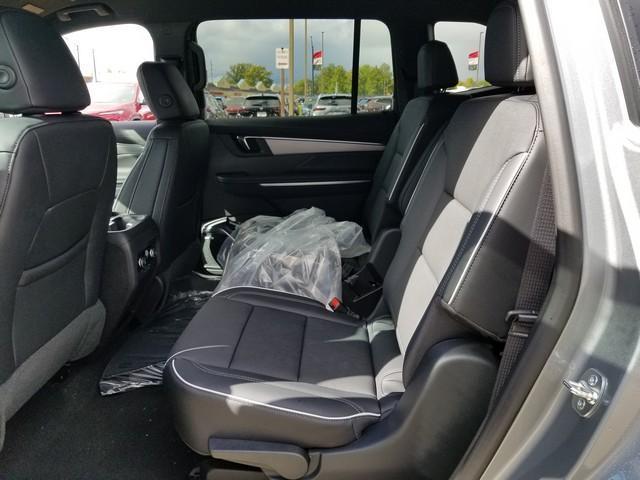 2025 Buick Enclave Vehicle Photo in ELYRIA, OH 44035-6349