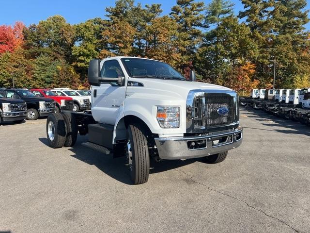 2025 Ford F-750SD Vehicle Photo in Webster, MA 01570-1415