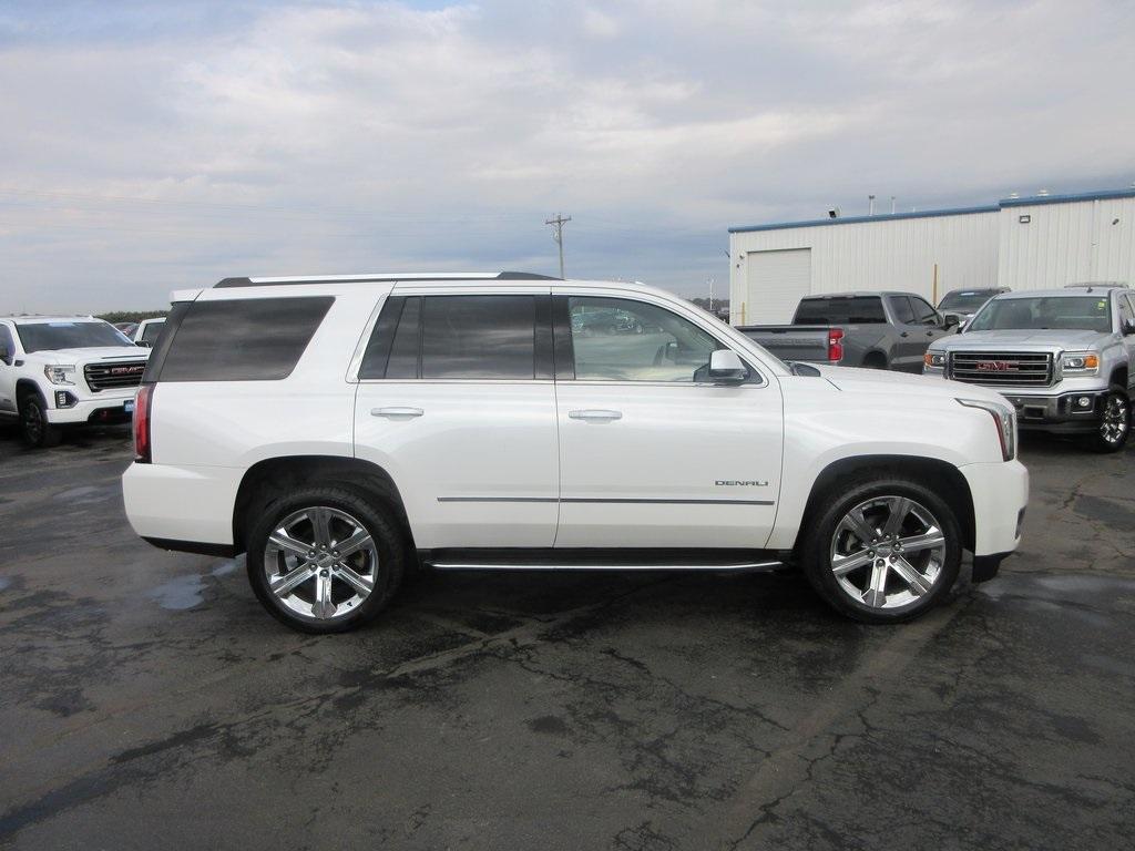 Used 2018 GMC Yukon Denali with VIN 1GKS2CKJ2JR275414 for sale in Collinsville, IL