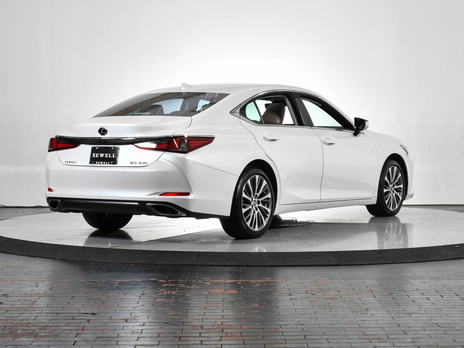 2021 Lexus ES 350 Vehicle Photo in DALLAS, TX 75235