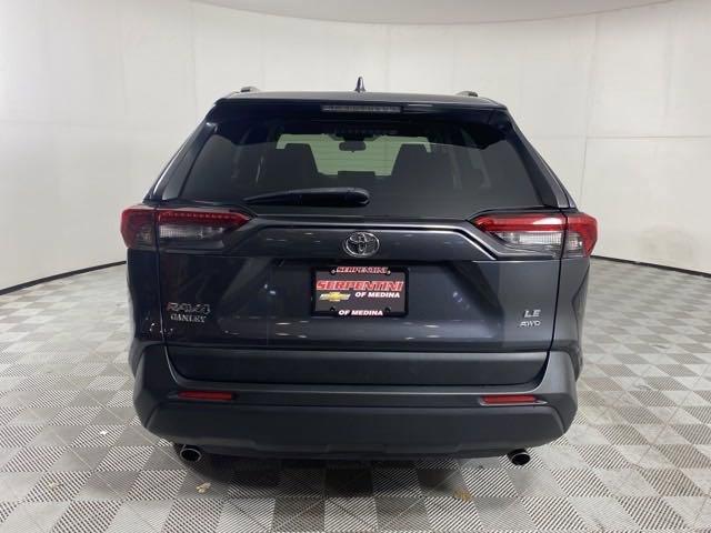 2020 Toyota RAV4 Vehicle Photo in MEDINA, OH 44256-9001