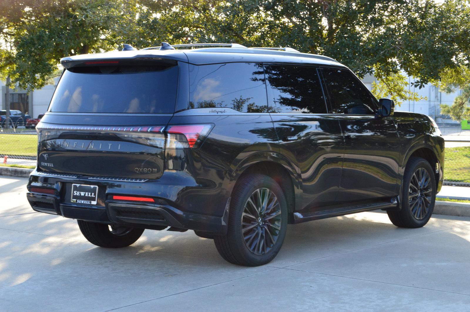 2025 INFINITI QX80 Vehicle Photo in Houston, TX 77090