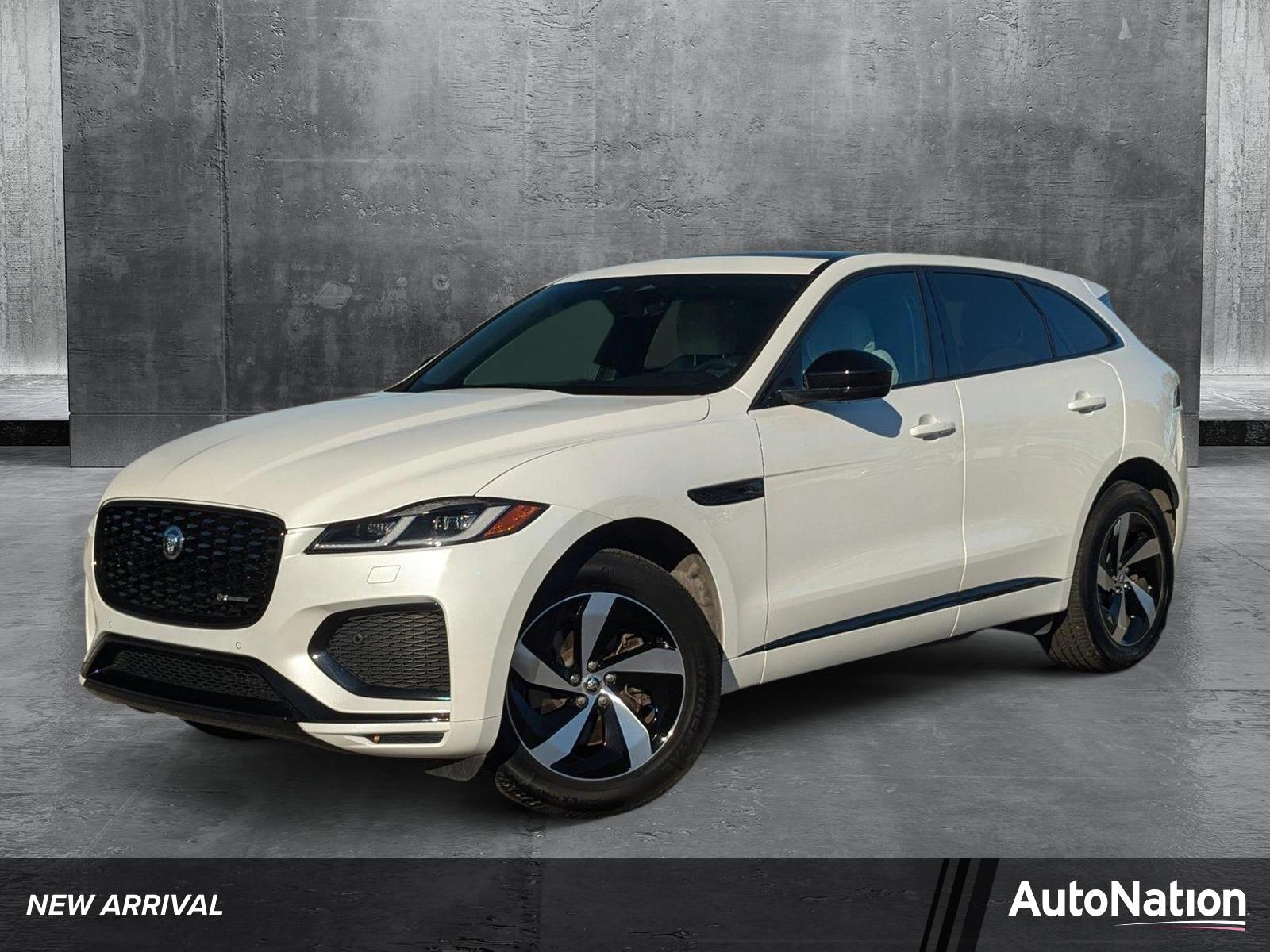 2024 Jaguar F-PACE Vehicle Photo in Sarasota, FL 34231