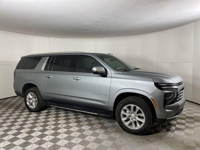 2025 Chevrolet Suburban Vehicle Photo in PHOENIX, AZ 85014-3381