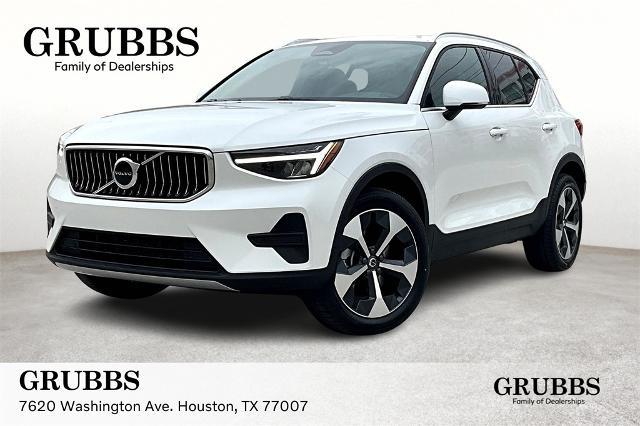 2025 Volvo XC40 Vehicle Photo in Houston, TX 77007