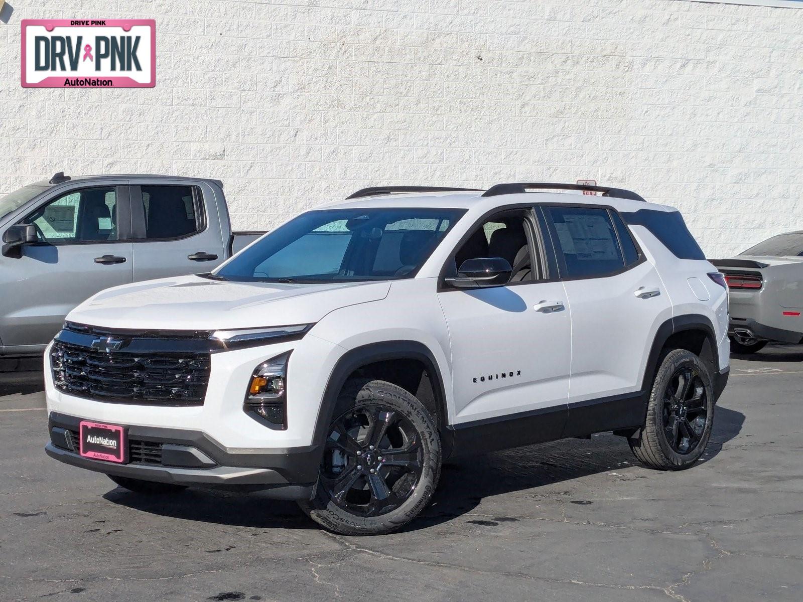 2025 Chevrolet Equinox Vehicle Photo in VALENCIA, CA 91355-1705