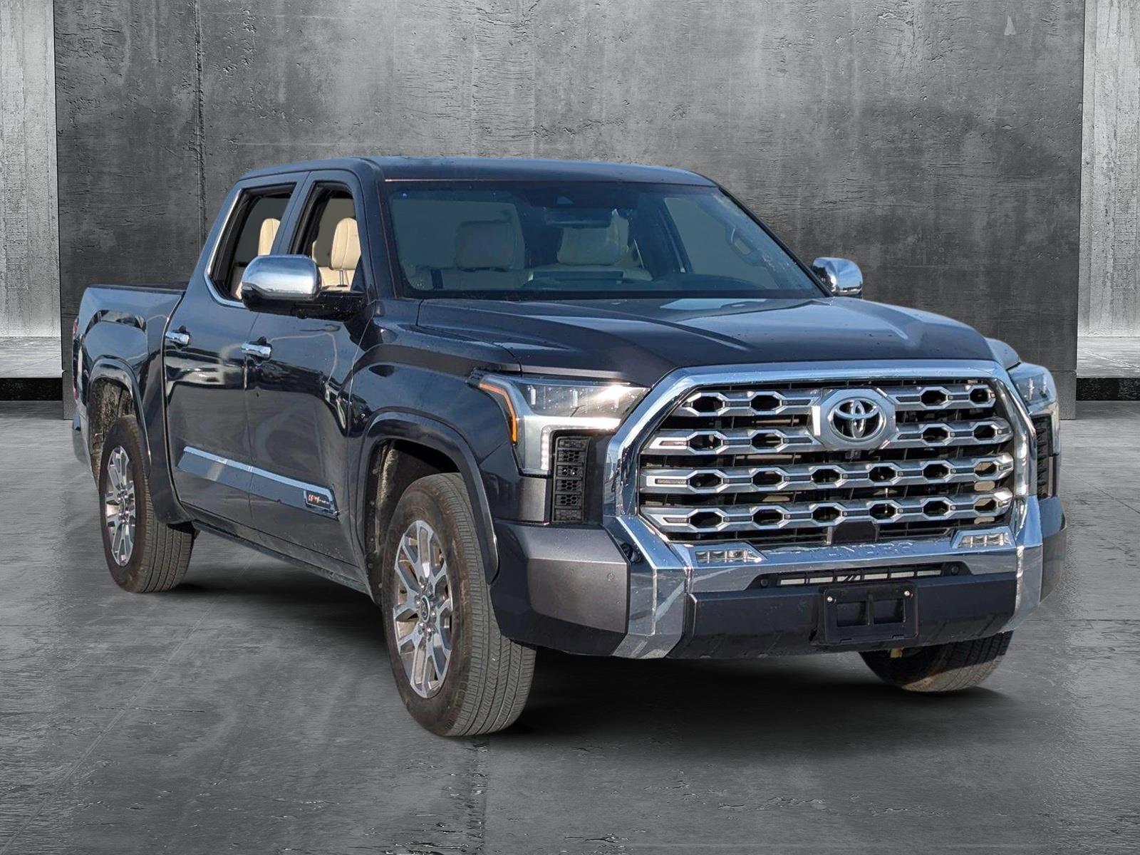 2022 Toyota Tundra 2WD Vehicle Photo in Ft. Myers, FL 33907