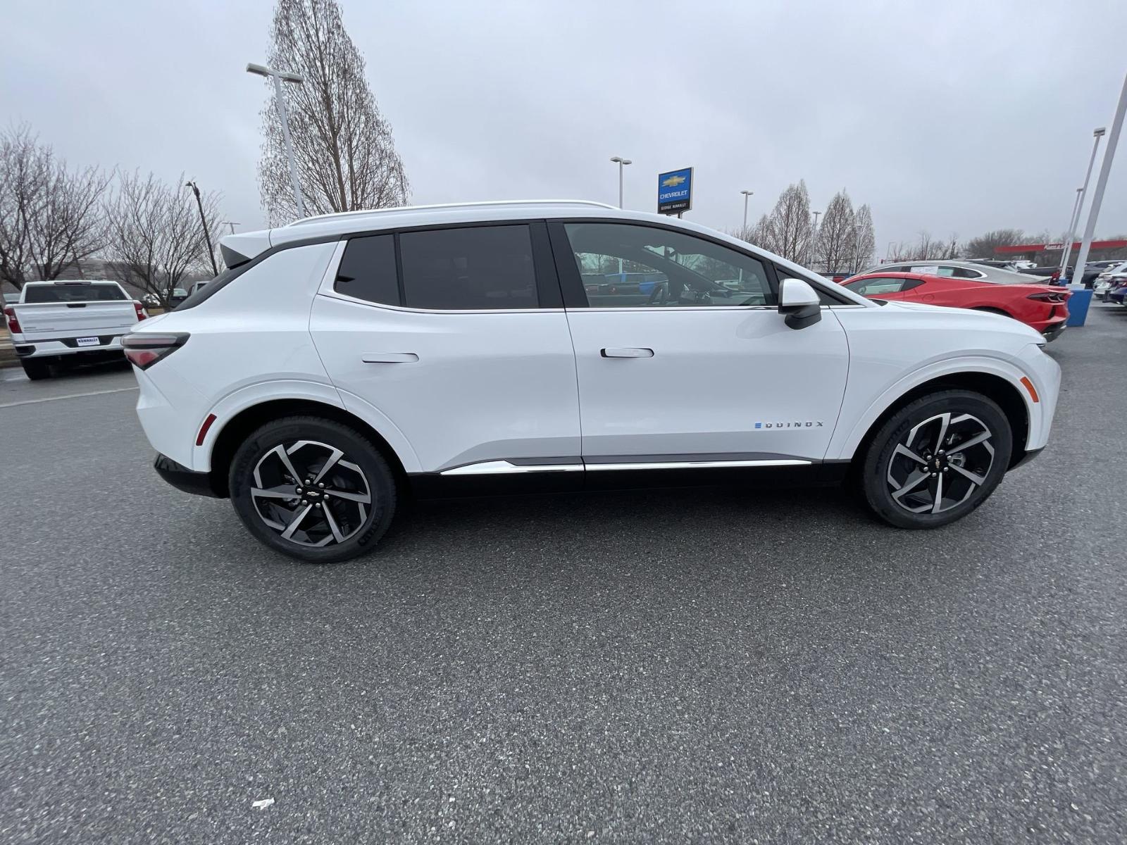 2025 Chevrolet Equinox EV Vehicle Photo in BENTONVILLE, AR 72712-4322