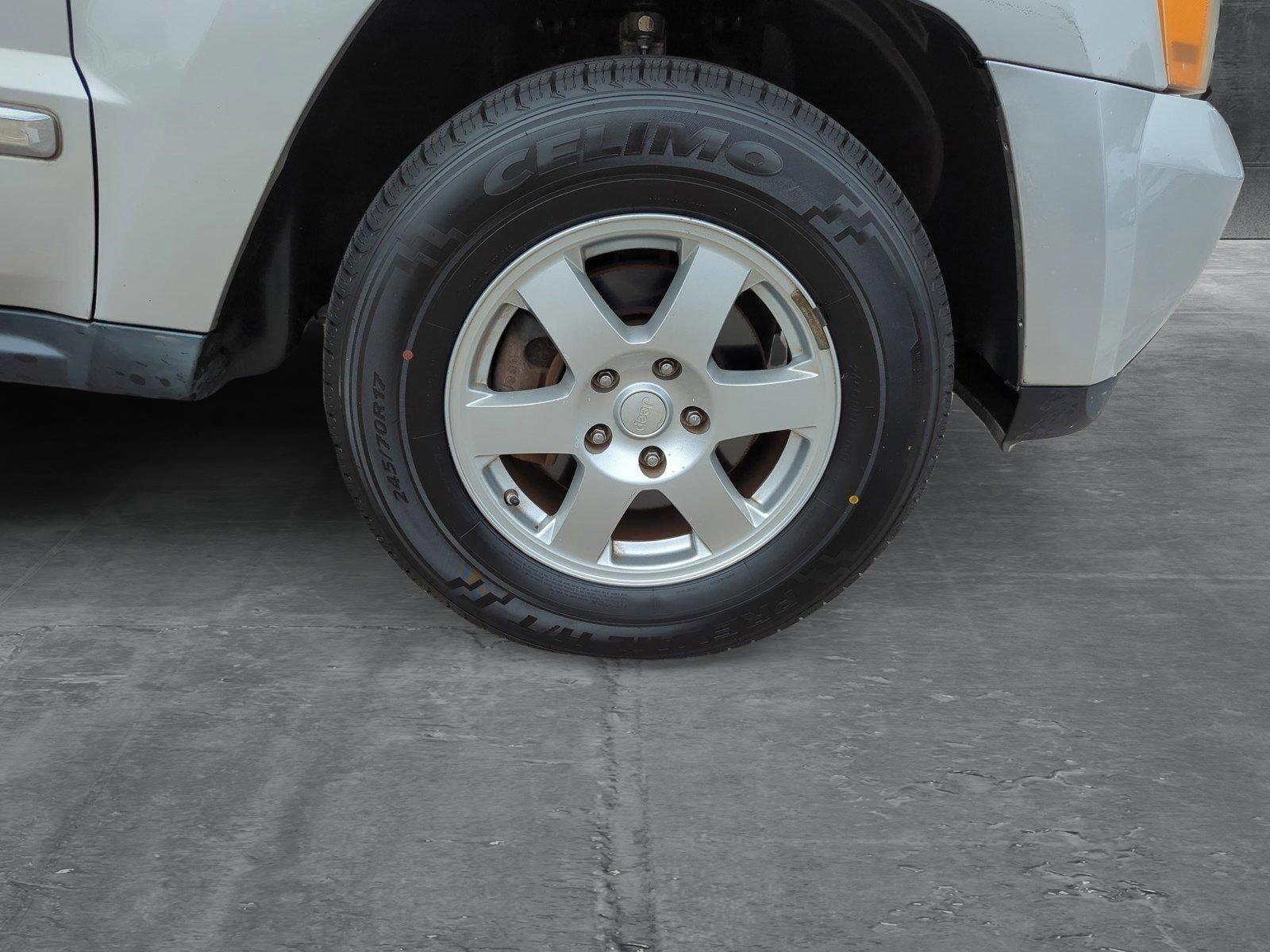 2010 Jeep Grand Cherokee Vehicle Photo in Margate, FL 33063