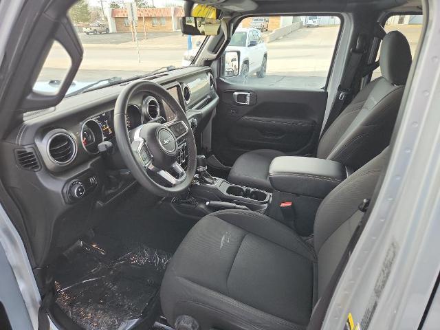2023 Jeep Gladiator Vehicle Photo in HAYS, KS 67601-1994