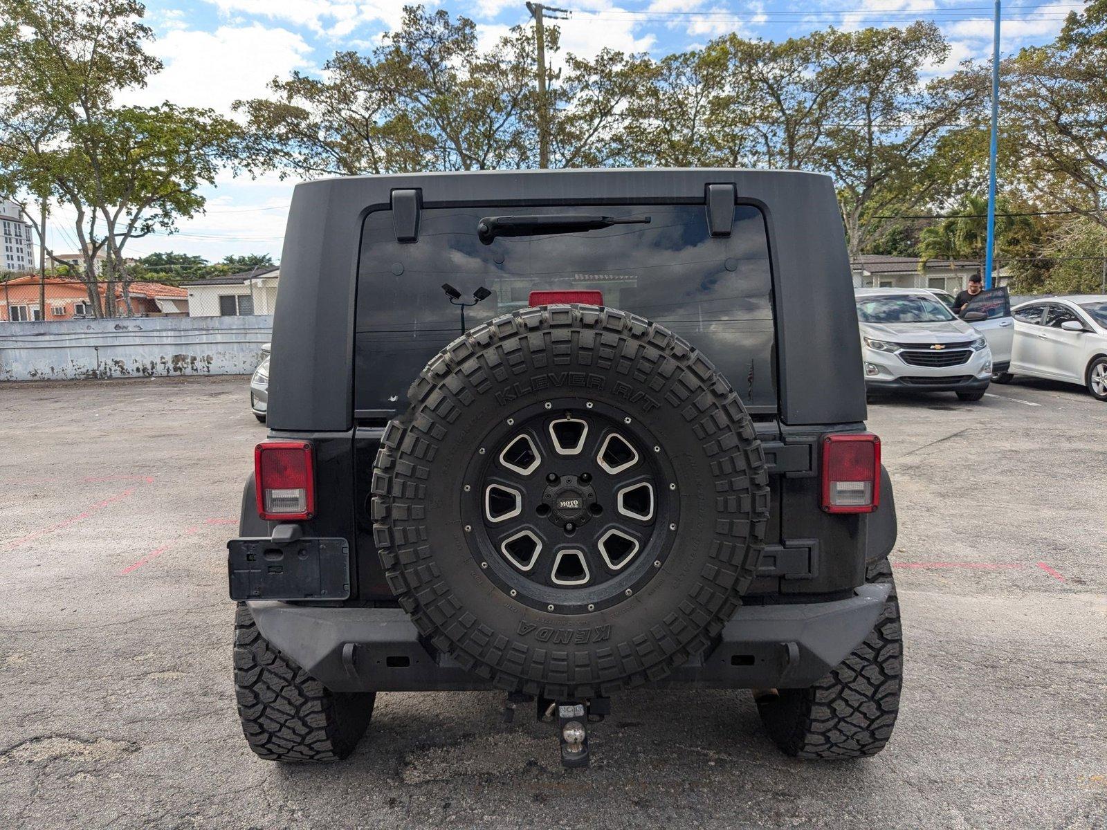 2010 Jeep Wrangler Unlimited Vehicle Photo in MIAMI, FL 33134-2699