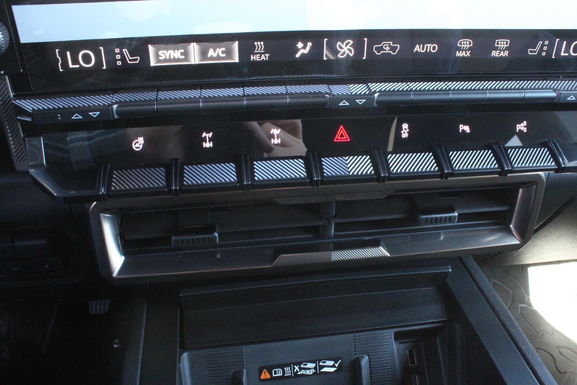 2025 GMC HUMMER EV SUV Vehicle Photo in AURORA, CO 80012-4011