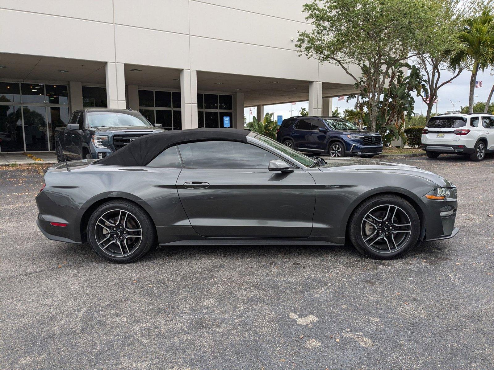 2020 Ford Mustang Vehicle Photo in Miami, FL 33015