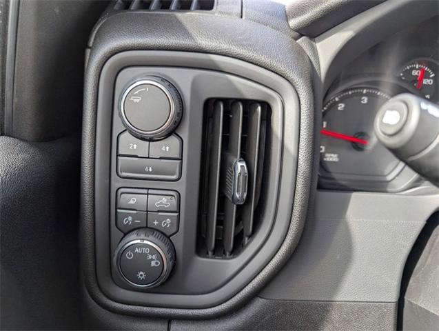 2025 Chevrolet Silverado 3500 HD Vehicle Photo in ENGLEWOOD, CO 80113-6708