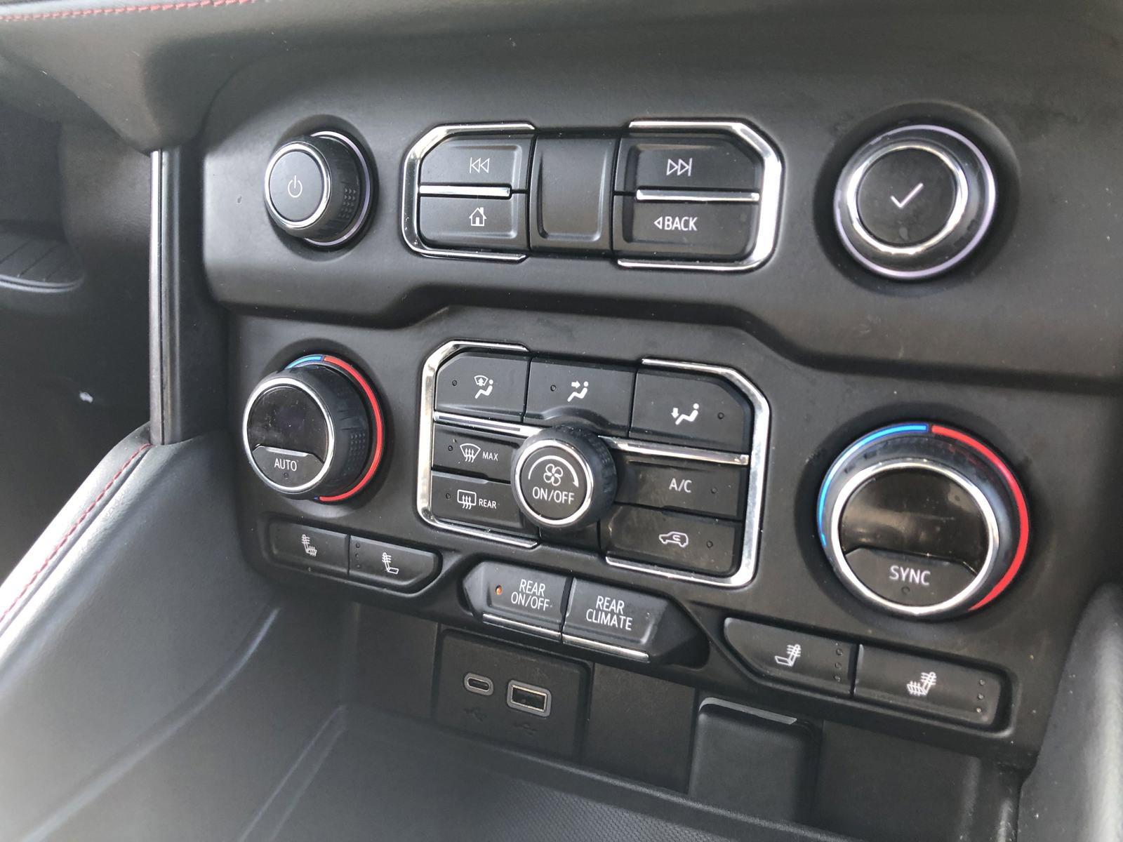 2021 Chevrolet Suburban Vehicle Photo in Mechanicsburg, PA 17050