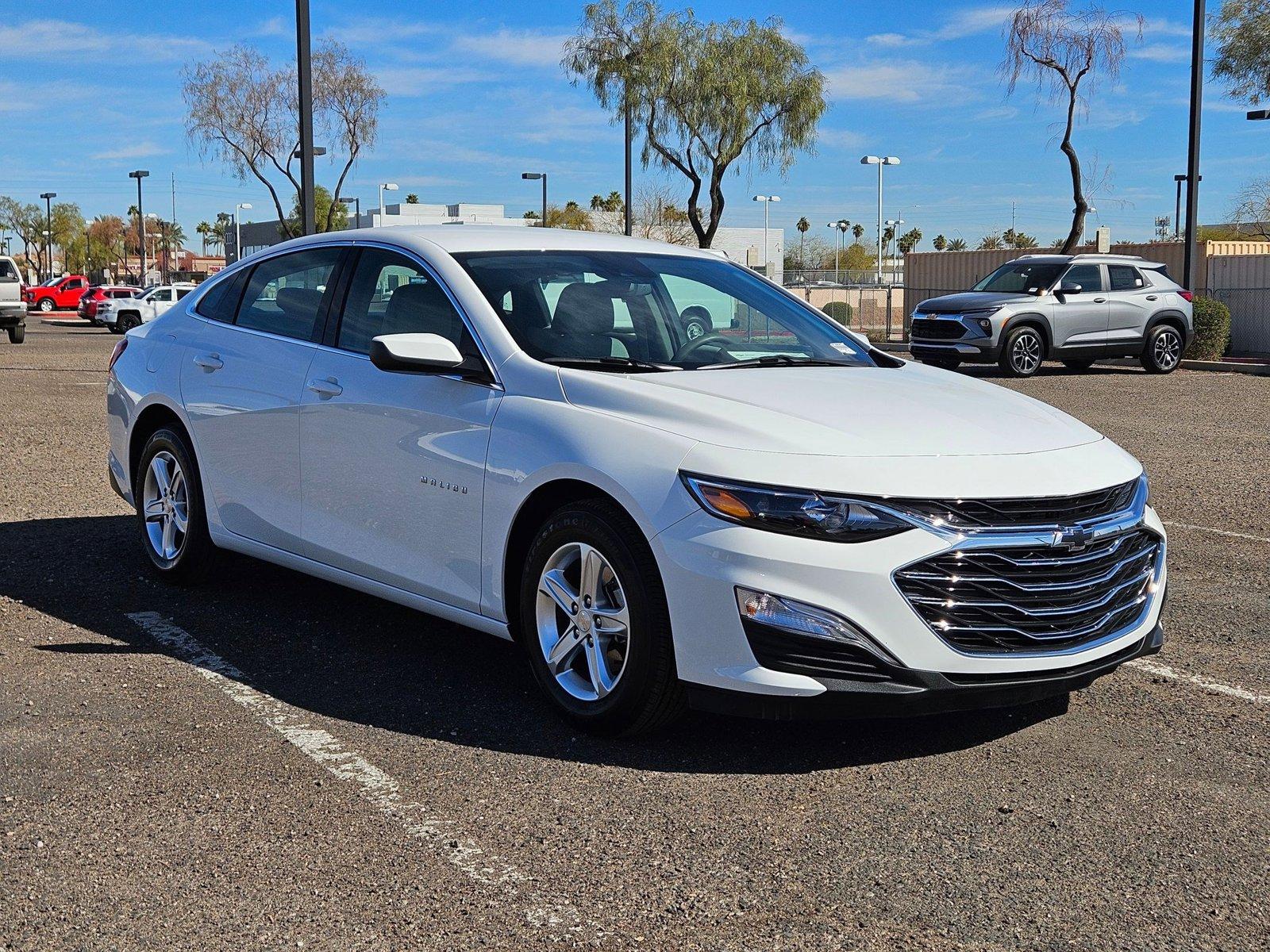 2025 Chevrolet Malibu Vehicle Photo in GILBERT, AZ 85297-0446