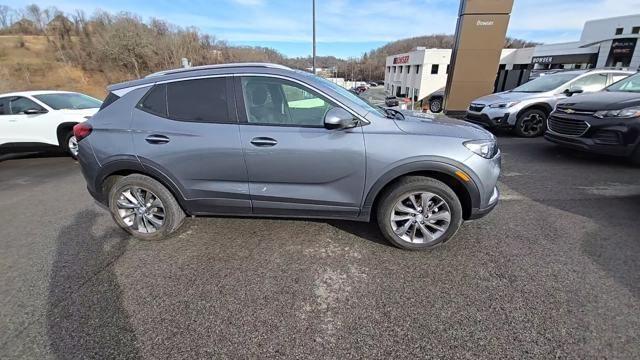 2022 Buick Encore GX Vehicle Photo in Pleasant Hills, PA 15236