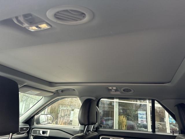 2022 Ford Explorer Vehicle Photo in Webster, MA 01570-1415