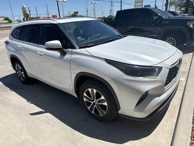 2023 Toyota Highlander Vehicle Photo in San Antonio, TX 78230