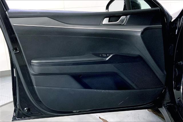 2021 Kia K5 Vehicle Photo in Lees Summit, MO 64086
