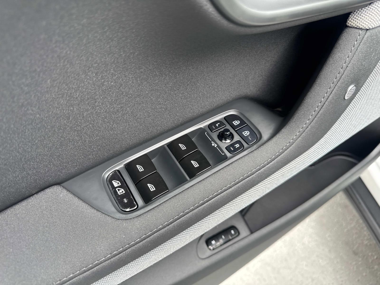 2022 Polestar 2 Vehicle Photo in LOS ANGELES, CA 90007-3794