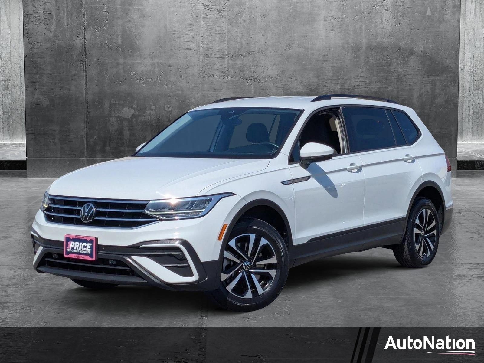 2022 Volkswagen Tiguan Vehicle Photo in Valencia, CA 91355