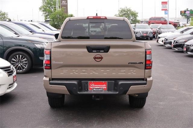 2024 Nissan Frontier Vehicle Photo in Hazelwood, MO 63042