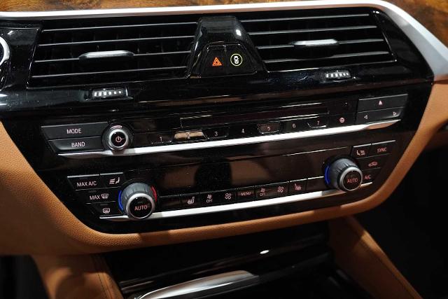 2018 BMW 540i Vehicle Photo in GRAPEVINE, TX 76051