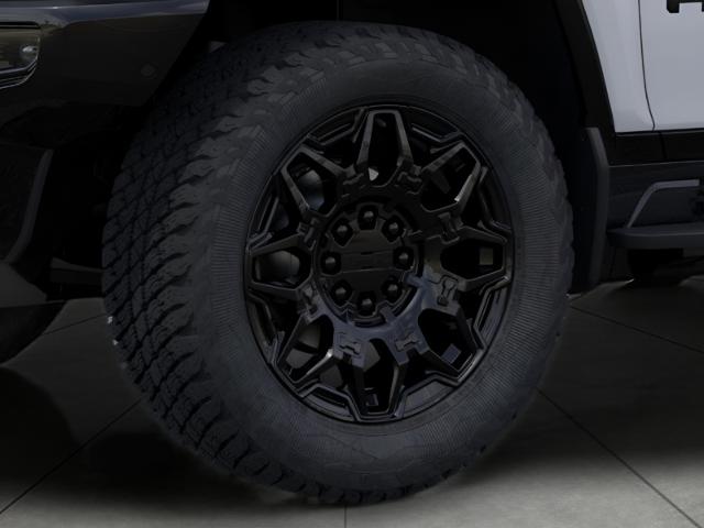 2025 GMC HUMMER EV SUV Vehicle Photo in GREEN BAY, WI 54303-3330
