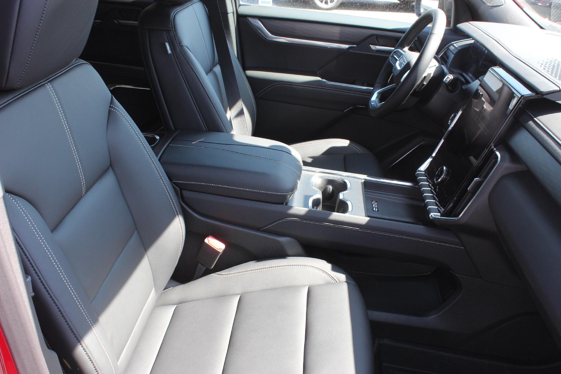 2025 GMC Acadia Vehicle Photo in AURORA, CO 80012-4011