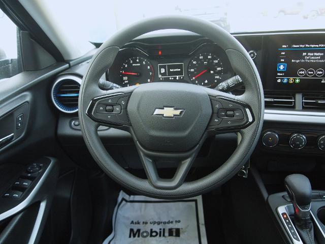 2025 Chevrolet Trax Vehicle Photo in MADISON, IN 47250-1611