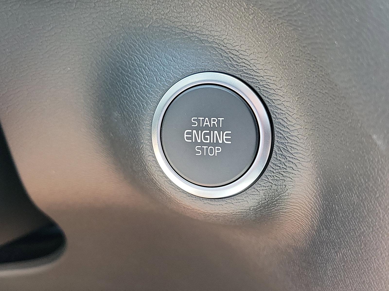 2024 Volvo XC40 Vehicle Photo in Trevose, PA 19053