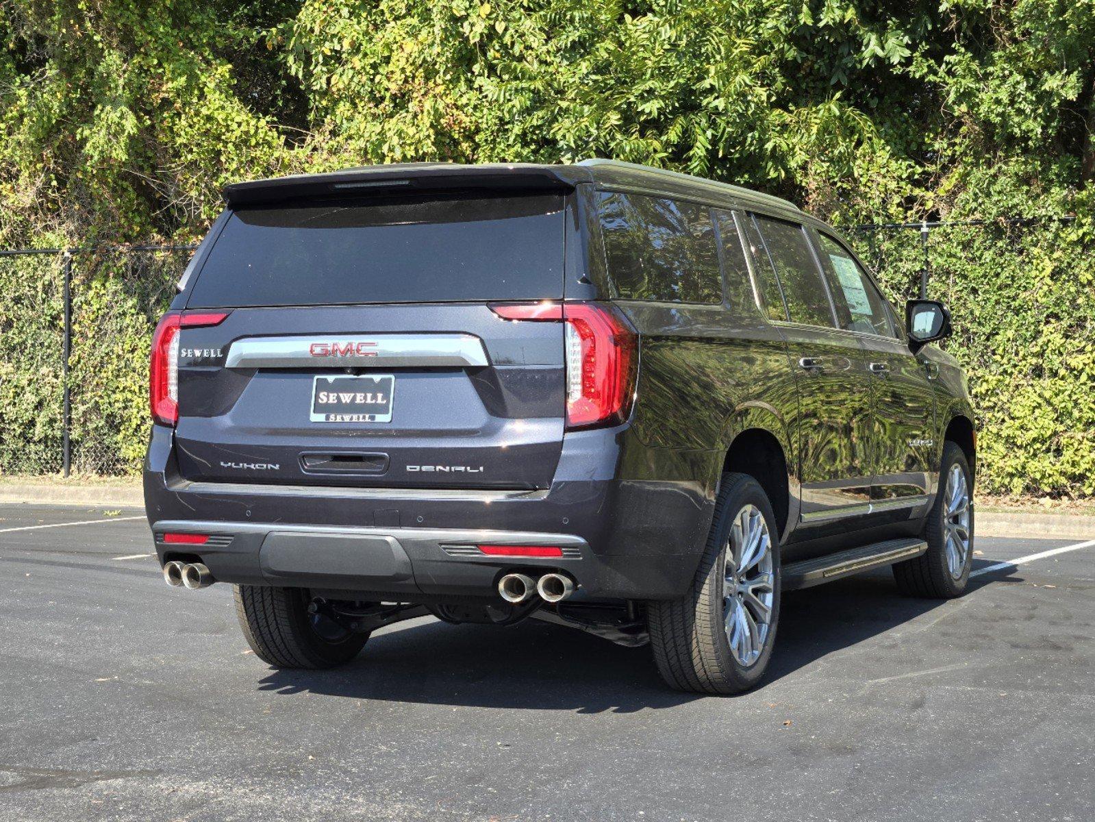 2024 GMC Yukon XL Vehicle Photo in DALLAS, TX 75209-3016