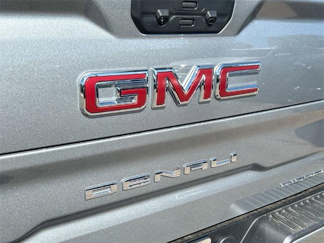 2025 GMC Sierra 1500 Vehicle Photo in GOODYEAR, AZ 85338-1310