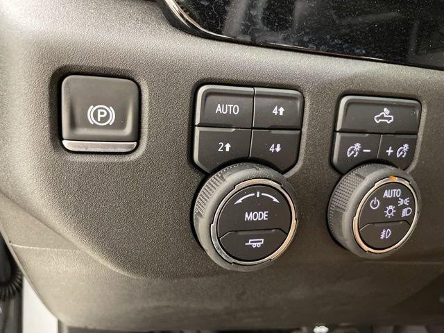 2025 Chevrolet Silverado 1500 Vehicle Photo in PHOENIX, AZ 85014-3381