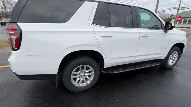 2021 Chevrolet Tahoe Vehicle Photo in MASSENA, NY 13662-2255