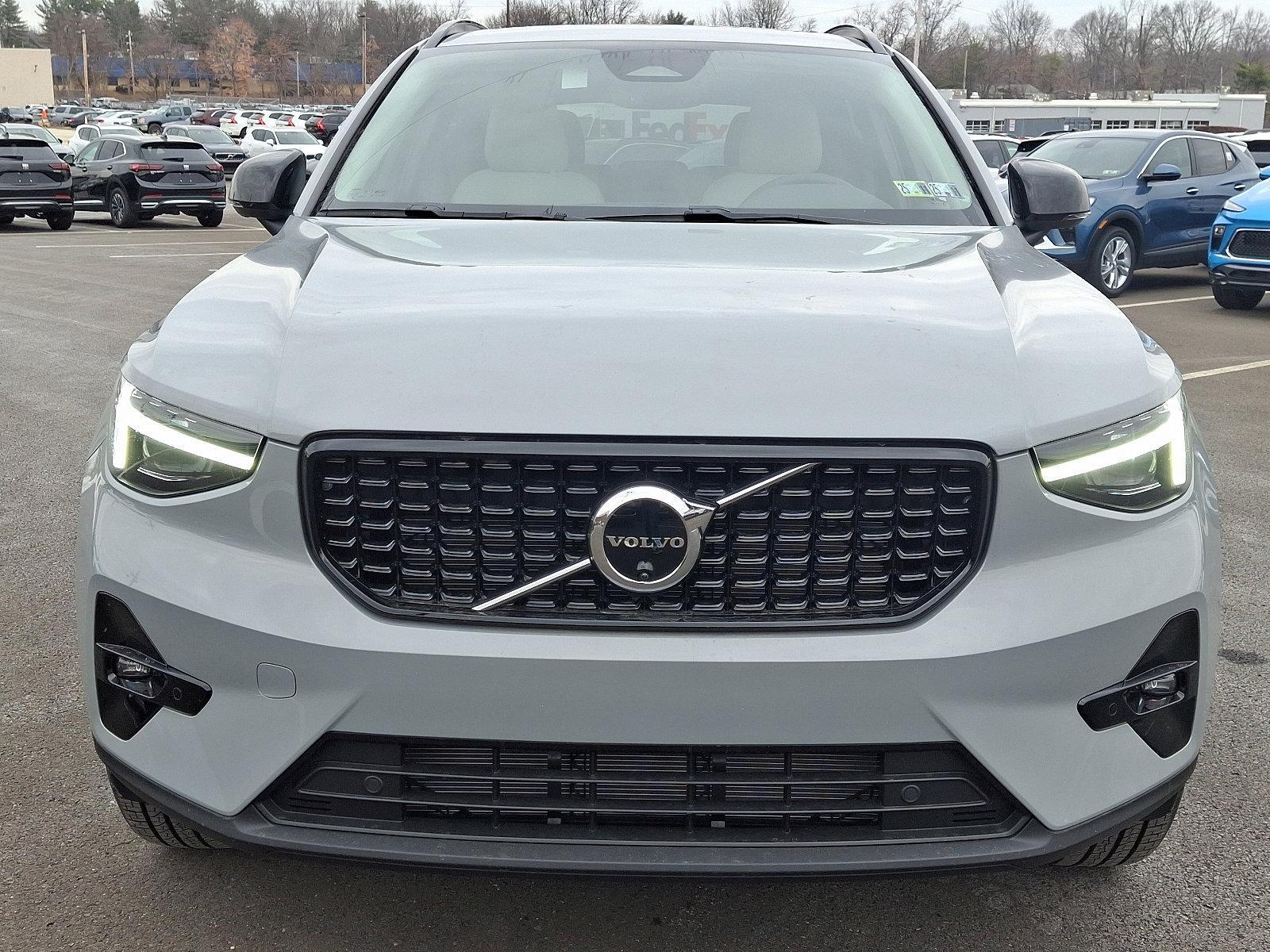 2025 Volvo XC40 Vehicle Photo in Trevose, PA 19053