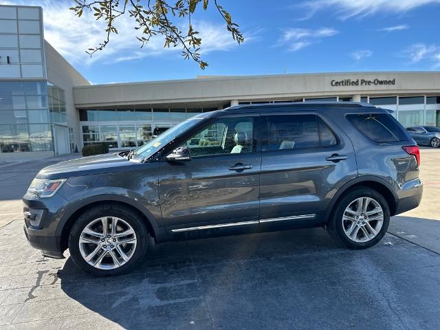 2017 Ford Explorer Vehicle Photo in Grapevine, TX 76051